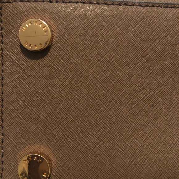 ❌SOLD❌Michael Kors Bag - Picture 2 of 10